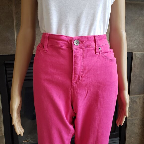 NWT! STYLUS - Fuchsia pink skinny jeans (US 32 Waist/Size:14) - Picture 4 of 8